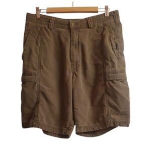 Tommy Bahama Shorts Men's Size 33 Green Cargo Shorts Neutral